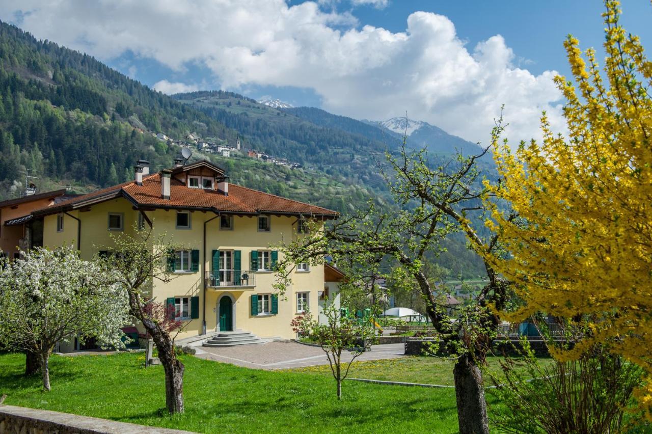 Casa Tomaselli Aparthotel Pellizzano Exterior photo
